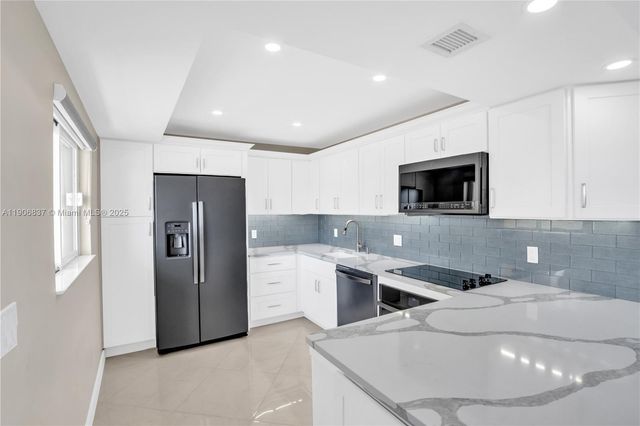 300 Ocean Trail Way 108, Jupiter, FL 33477