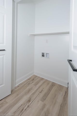 2047 Edward Lane East, Kimball Township, MI 48074