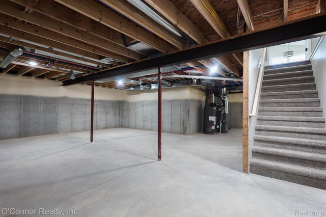 2047 Edward Lane East, Kimball Township, MI 48074