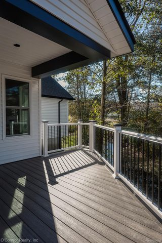 2047 Edward Lane East, Kimball Township, MI 48074