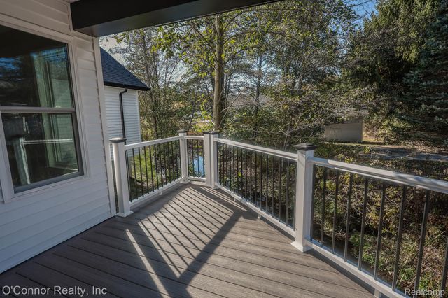 2047 Edward Lane East, Kimball Township, MI 48074