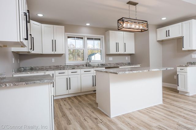 2047 Edward Lane East, Kimball Township, MI 48074