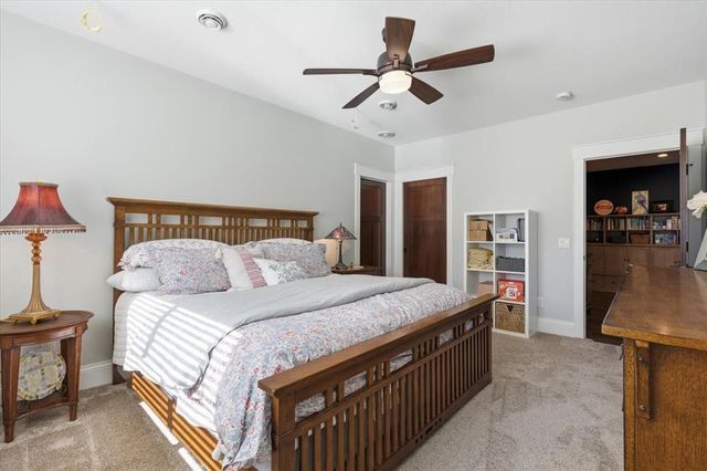 977 McGregor Drive, Eau Claire, WI 54703