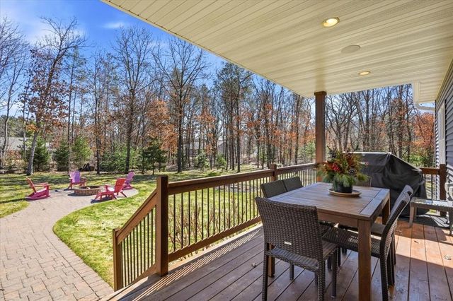 977 McGregor Drive, Eau Claire, WI 54703