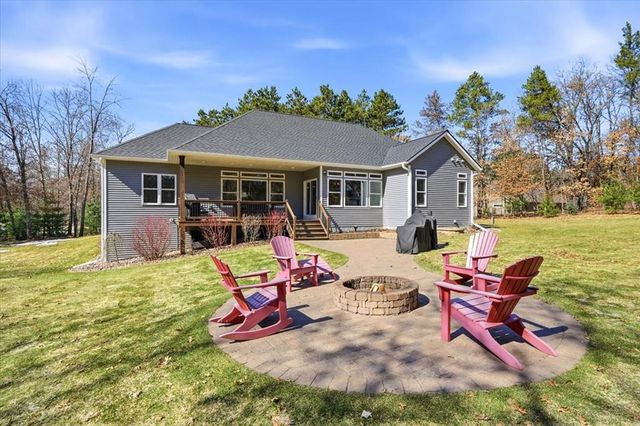 977 McGregor Drive, Eau Claire, WI 54703