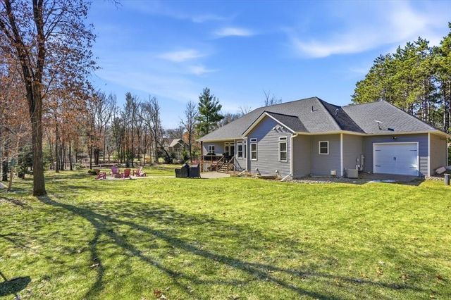 977 McGregor Drive, Eau Claire, WI 54703