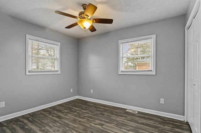 1990 Fair Oaks Drive, Lexington, KY 40504