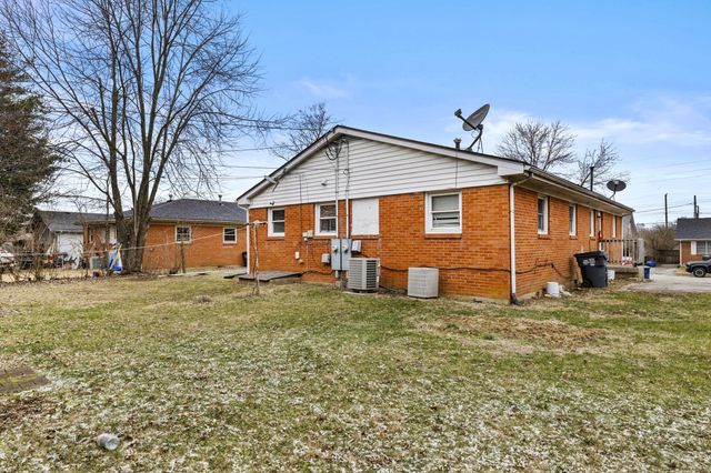 1990 Fair Oaks Drive, Lexington, KY 40504