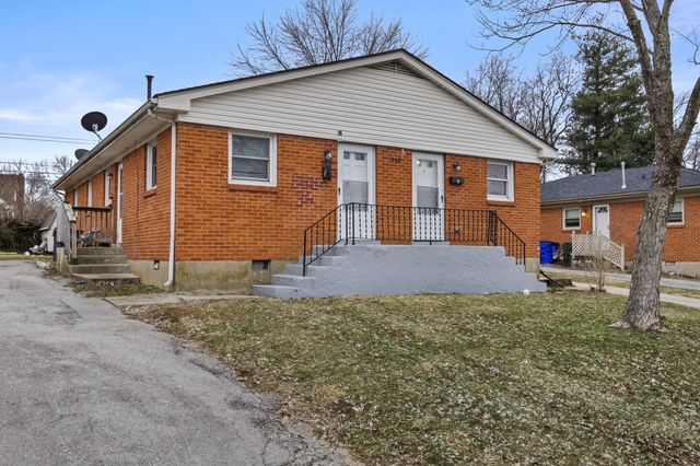 1990 Fair Oaks Drive, Lexington, KY 40504