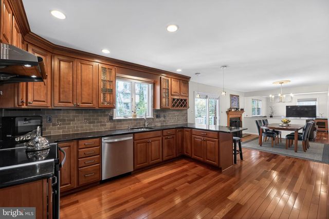 515 GARWOOD DR, Cherry Hill, NJ 08003