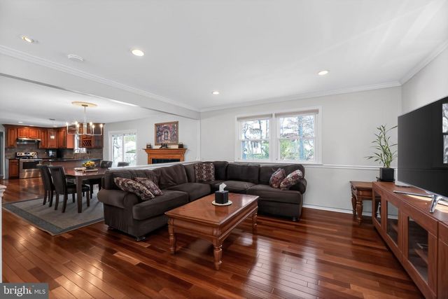 515 GARWOOD DR, Cherry Hill, NJ 08003