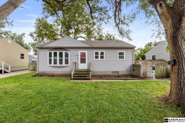907 W 31 Avenue, Bellevue, NE 68005