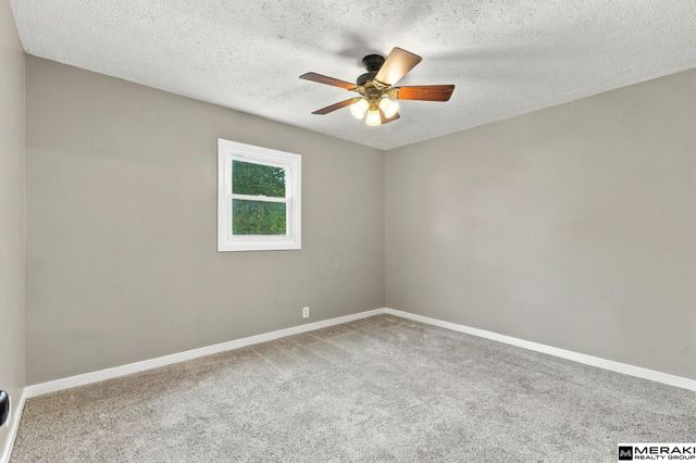 907 W 31 Avenue, Bellevue, NE 68005