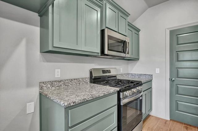 10657 SW 18th Street, Yukon, OK 73099