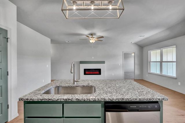 10657 SW 18th Street, Yukon, OK 73099