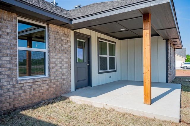 10657 SW 18th Street, Yukon, OK 73099