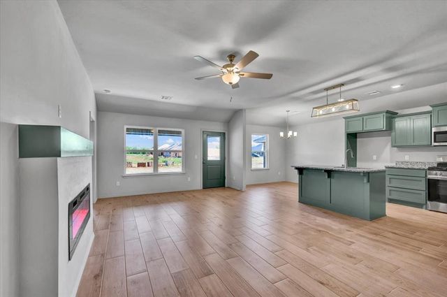 10657 SW 18th Street, Yukon, OK 73099