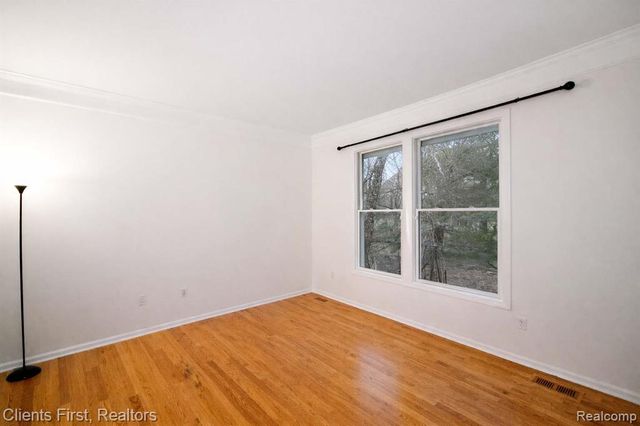 48318 Manhattan Circle, Canton, MI 48188