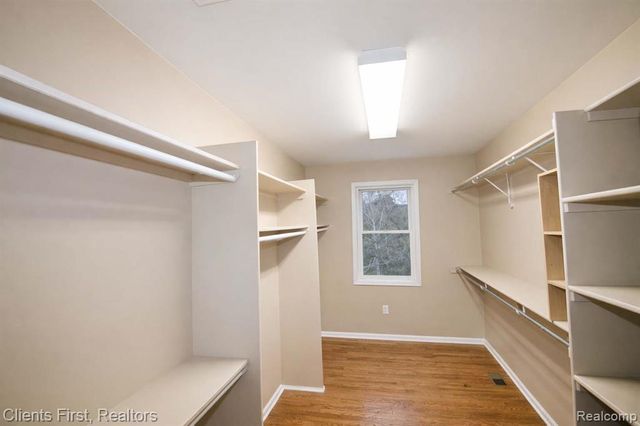 48318 Manhattan Circle, Canton, MI 48188