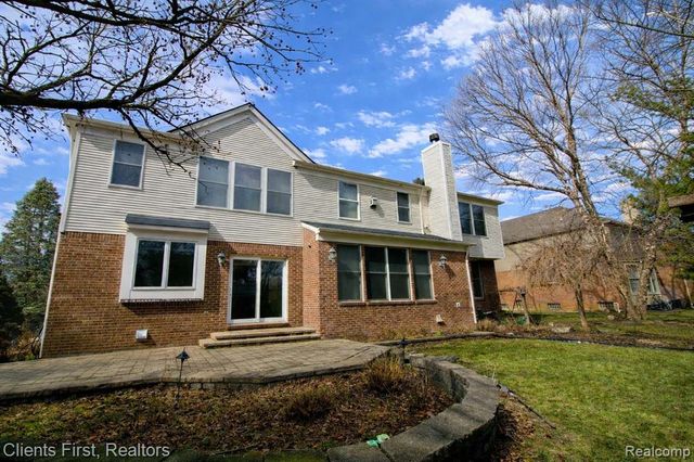 48318 Manhattan Circle, Canton, MI 48188