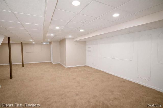 48318 Manhattan Circle, Canton, MI 48188