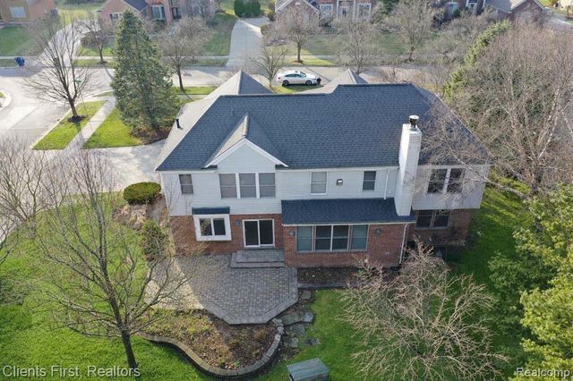 48318 Manhattan Circle, Canton, MI 48188