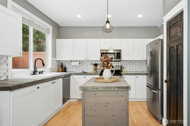 6909 135th Street SE, Snohomish, WA 98296