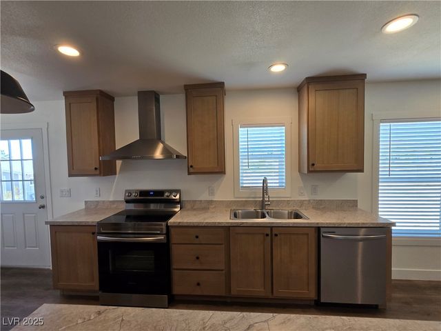 5500 Blackrock Avenue, Pahrump, NV 89060