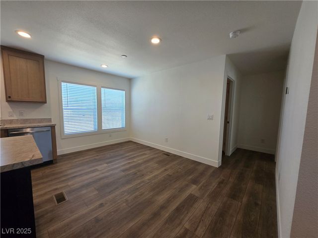 5500 Blackrock Avenue, Pahrump, NV 89060