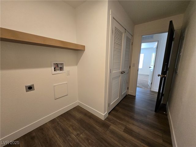 5500 Blackrock Avenue, Pahrump, NV 89060