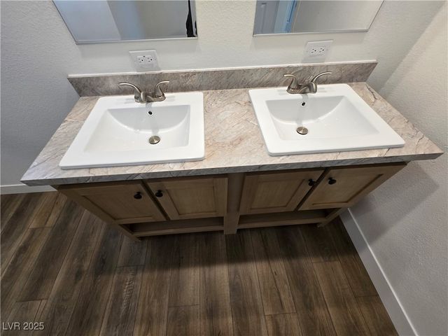 5500 Blackrock Avenue, Pahrump, NV 89060