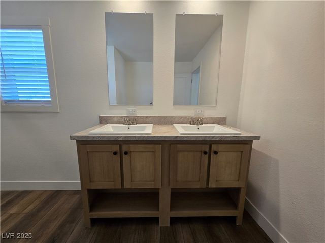 5500 Blackrock Avenue, Pahrump, NV 89060