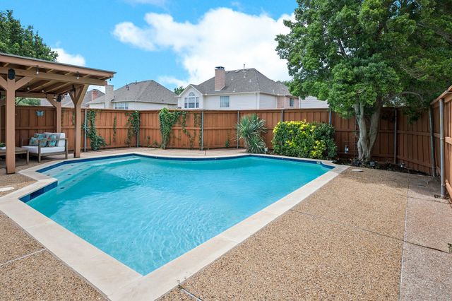 7420 Sugar Maple Drive, Irving, TX 75063