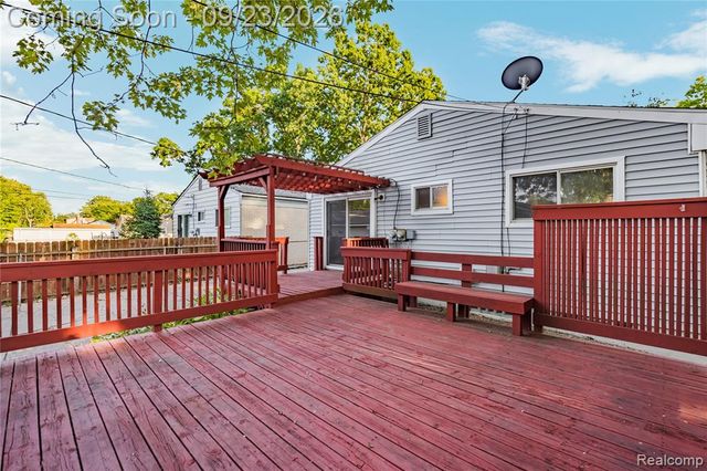 34720 Bock Street, Westland, MI 48185