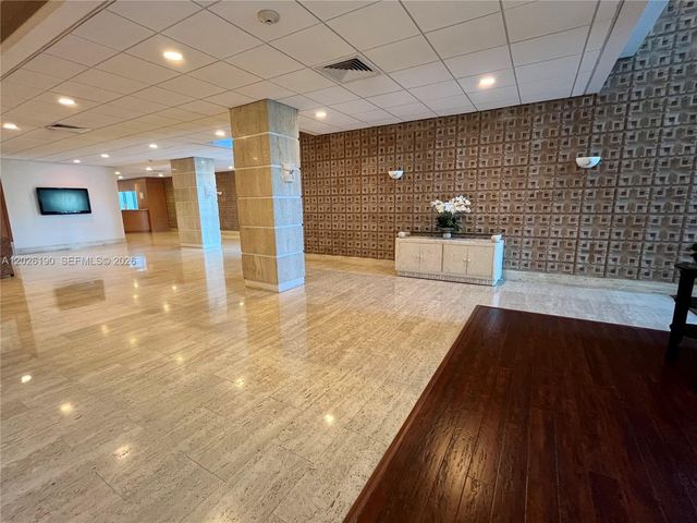 2899 Collins Ave 1037, Miami Beach, FL 33140