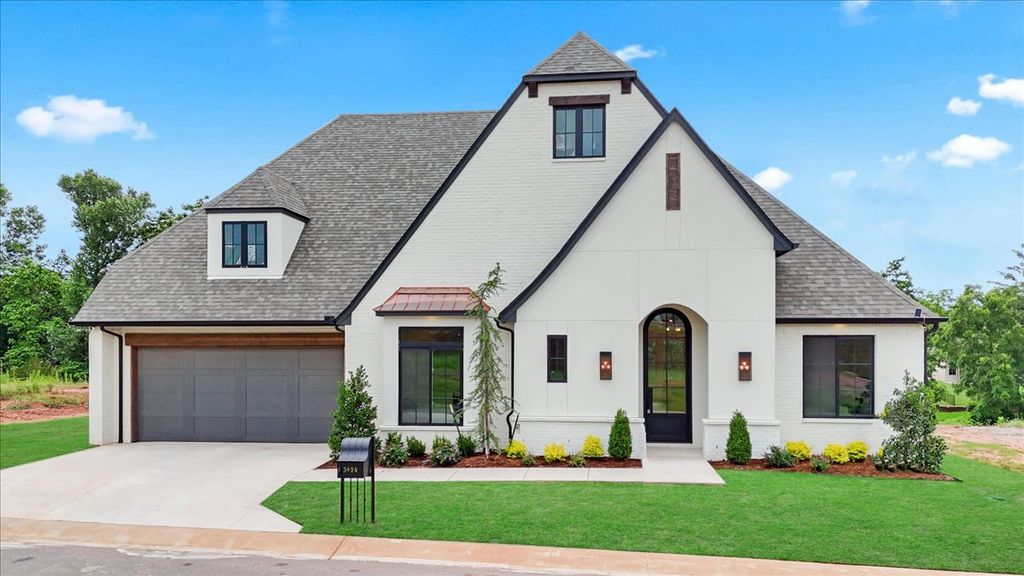 3924 E Stone Bluff Way, Edmond, OK 73034