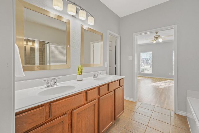 1153 King George Lane, Savannah, TX 76227