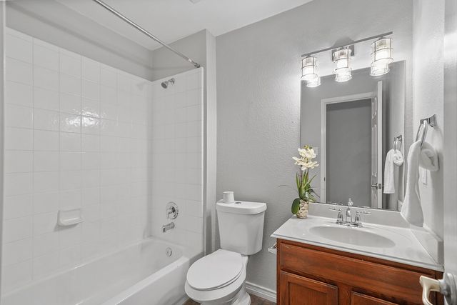 1153 King George Lane, Savannah, TX 76227