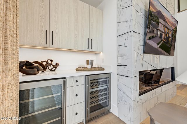 6528 E 2ND Street, Scottsdale, AZ 85251