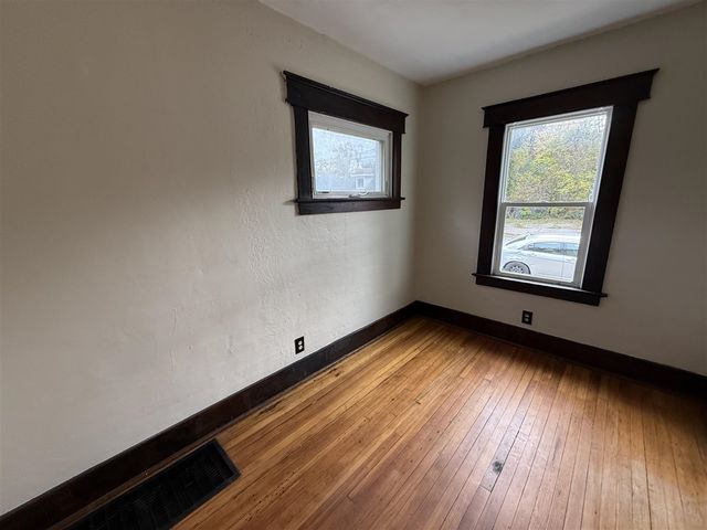 329 S Clemens Avenue, Lansing, MI 48912