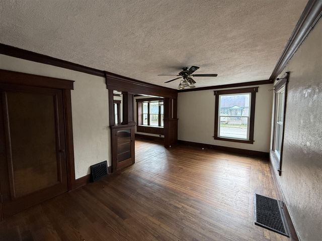 329 S Clemens Avenue, Lansing, MI 48912