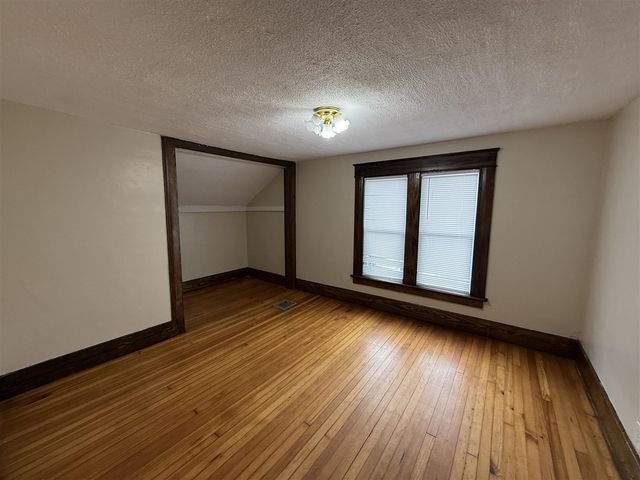 329 S Clemens Avenue, Lansing, MI 48912