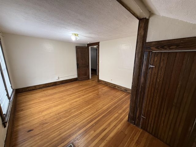 329 S Clemens Avenue, Lansing, MI 48912