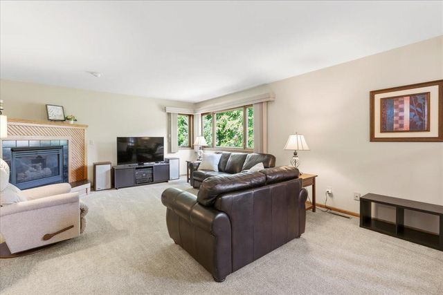 11273 N Eagle Lake Boulevard, Maple Grove, MN 55369