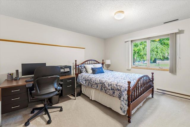 11273 N Eagle Lake Boulevard, Maple Grove, MN 55369