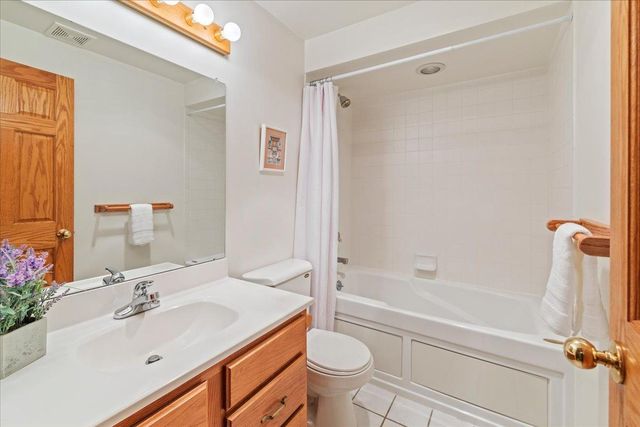 11273 N Eagle Lake Boulevard, Maple Grove, MN 55369