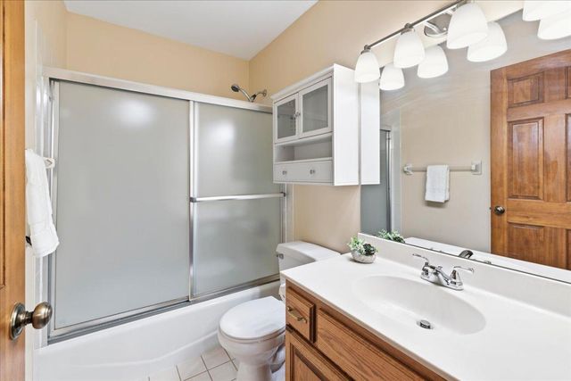 11273 N Eagle Lake Boulevard, Maple Grove, MN 55369