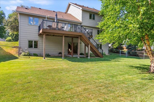 11273 N Eagle Lake Boulevard, Maple Grove, MN 55369