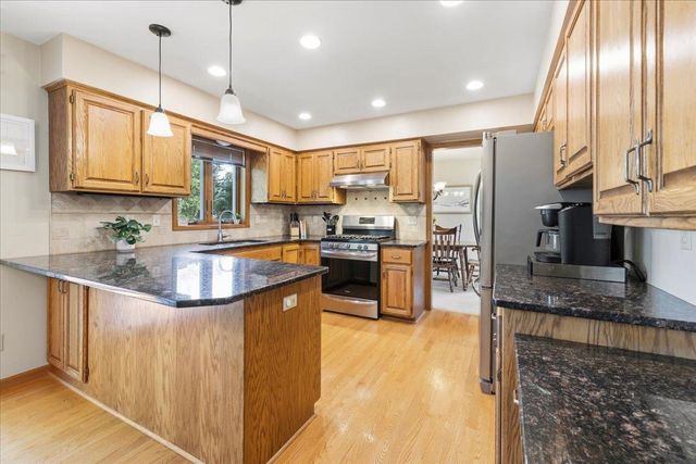 11273 N Eagle Lake Boulevard, Maple Grove, MN 55369
