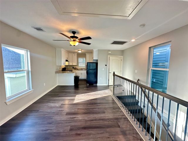 1304 Ursuline Street, Galveston, TX 77550